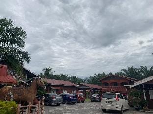 DE RIMBUN INN_Rumah Kayu Sea View_Tingkat Atas  Vacation rental in Selangor, Malaysia