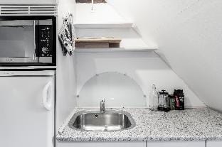 Beautiful Top-Floor Flat w. Private Balcony in CPH Apartment in Copenhagen