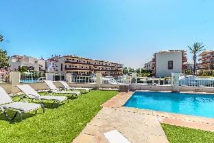 En los canales, piscina privada, amarre, wifi Villa in Alt Empordà