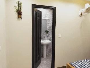 Luxury Comfortable Safe Stay - Fully Furnished Apartment in Lahore