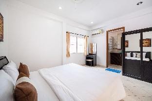 Wongamart Pool Villa  Villa in Pattaya City