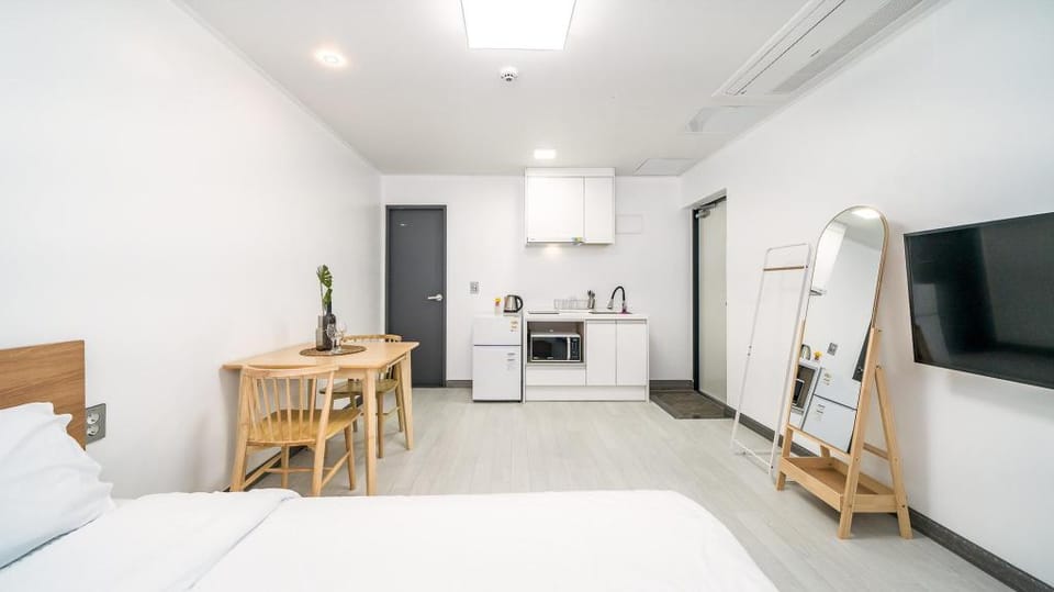 Yeosu Nangmanstay pension Bed and Breakfast in South Korea