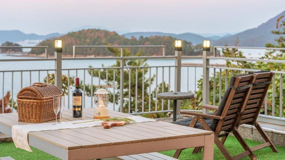 Yeosu dasi bom pension Vacation rental in South Korea