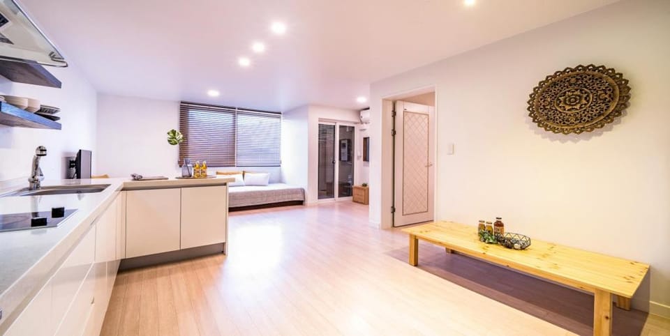 Busan the pension 502 Bed and Breakfast in Busan