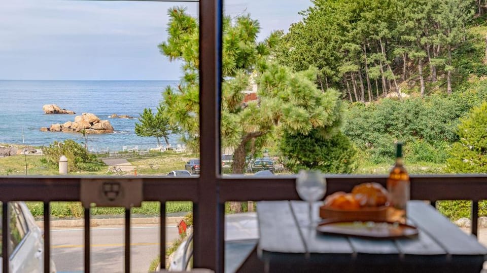 Goseong Sea&Star pension Bed and Breakfast in South Korea