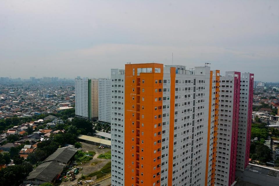 Comfort Studio at Green Pramuka Apartment near Shopping Center By Travelio Apartment in Jakarta