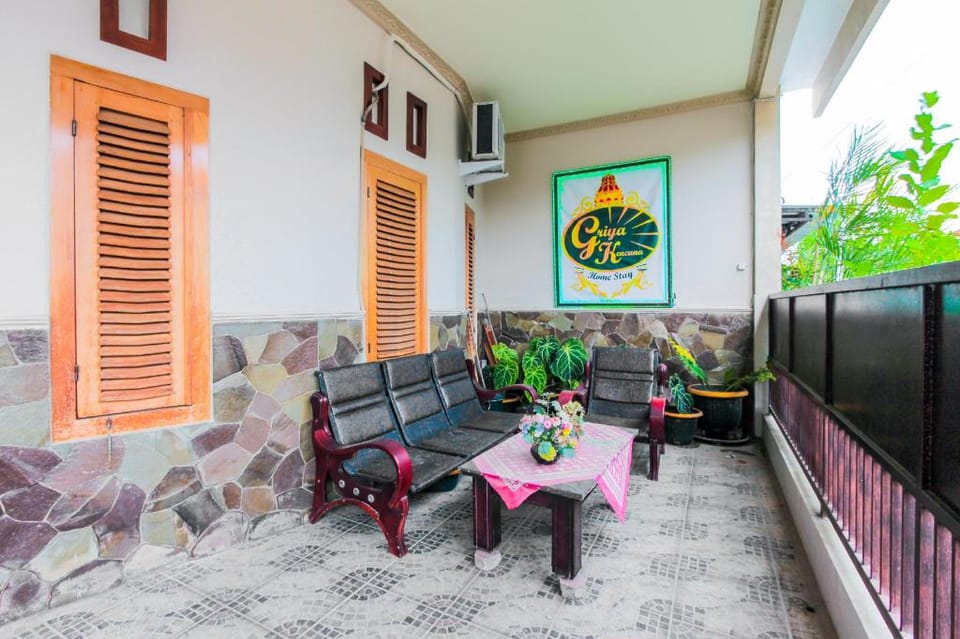Hotel O Griya Kencana Homestay Hotel in East Java