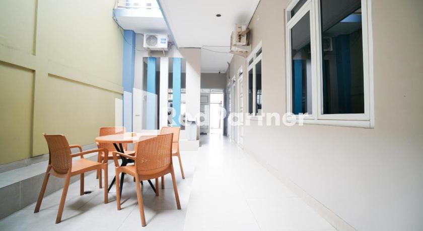 OYO 3964 Indah Residence Syariah Hotel in Jakarta