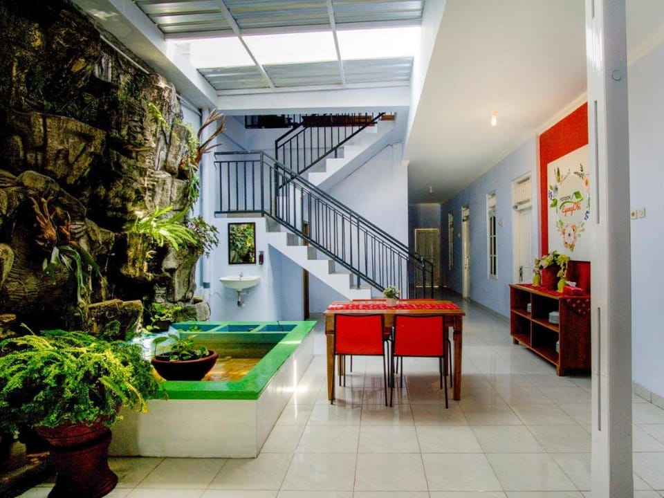 OYO Life 3301 Pondok Eyang Obi Hotel in Special Region of Yogyakarta