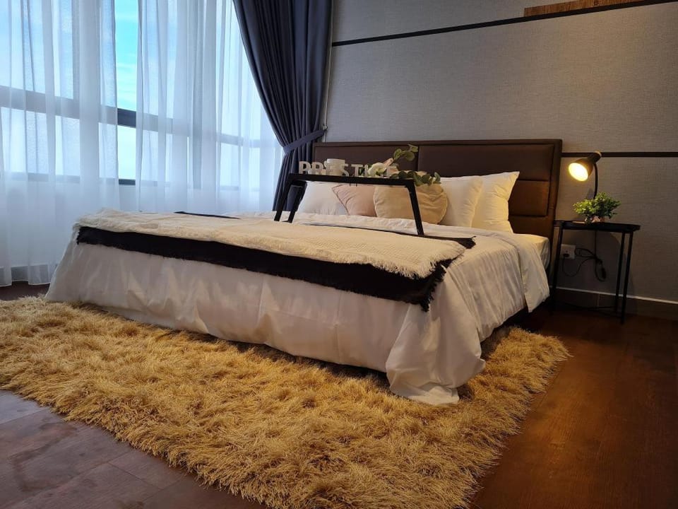 Prestige Troika 21-05 | WiFi & Netflix Apartment in Malaysia