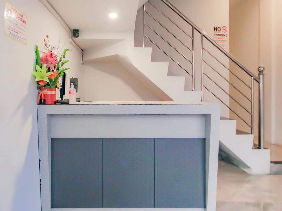 OYO 90306 Mmtc2 Guest House Hotel in Bandung