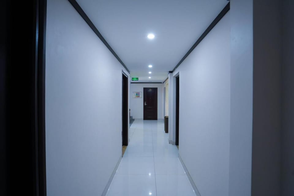 OSAKA HA LONG HOTEL Hotel in Laos