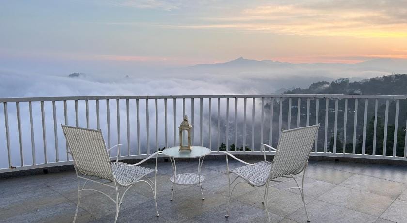 The Summit Hotel in Kandy