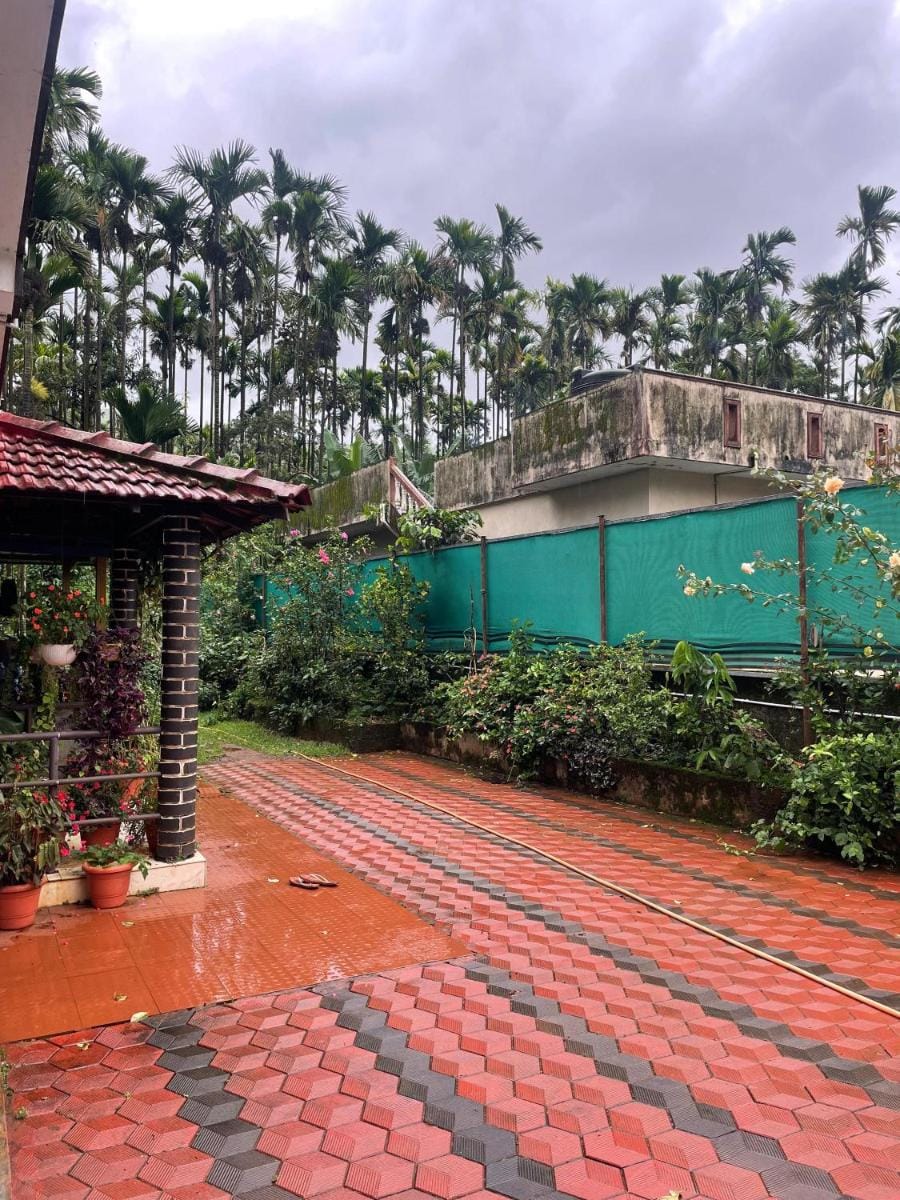Nisarga Homestay Hotel in Karnataka