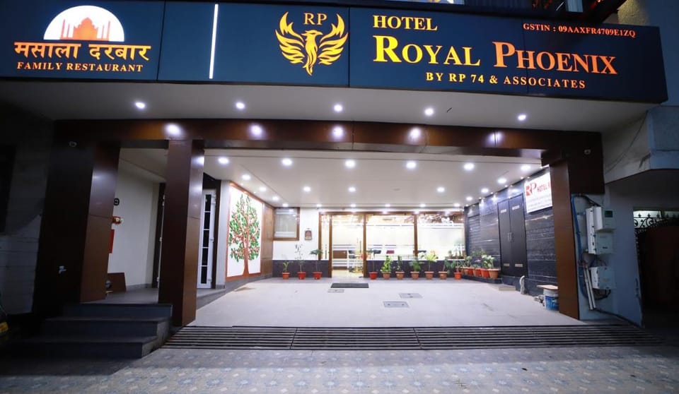 Hotel Royal Phoenix Hotel in Agra