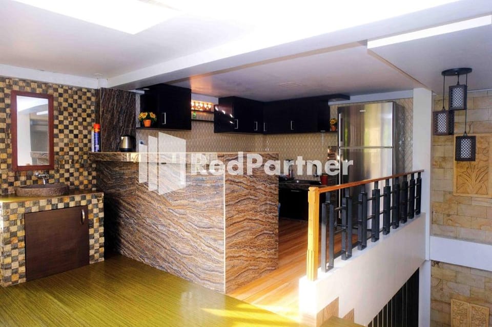 Guest House Bibong Makassar Mitra RedDoorz Hotel in Indonesia