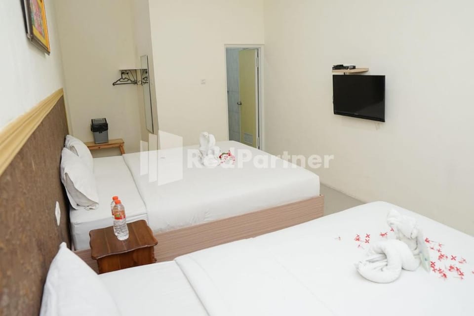 Adisa Homestay  Vacation rental in East Java