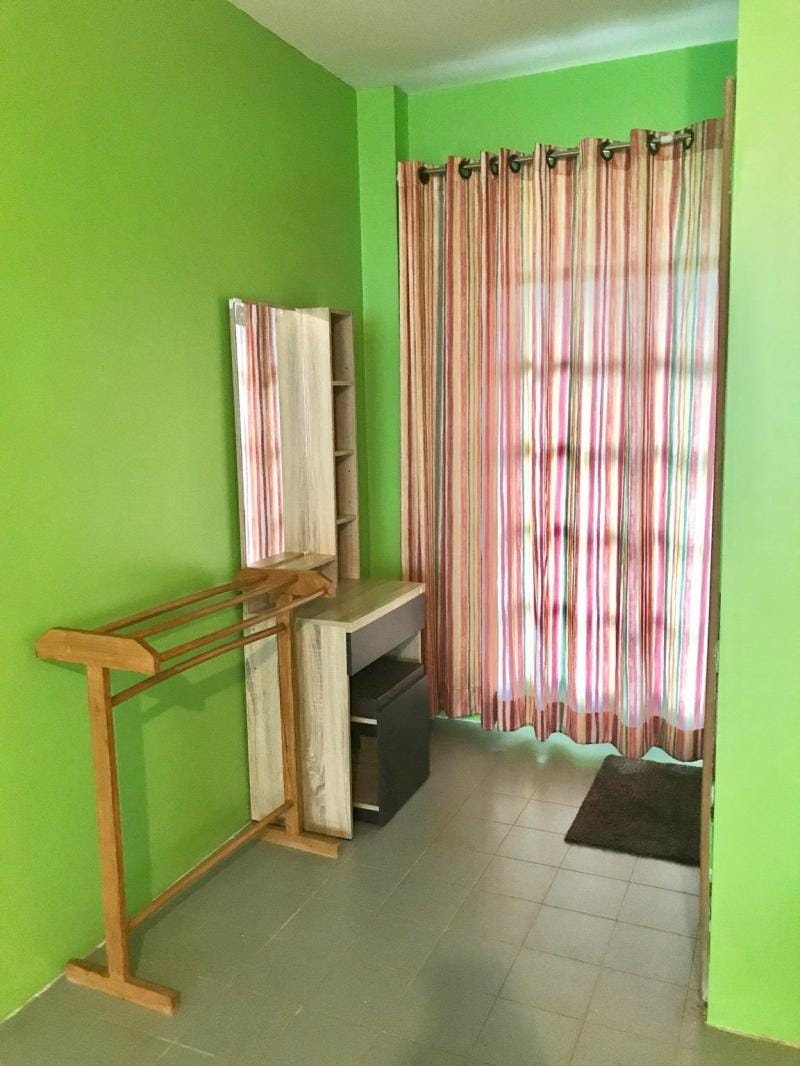 Sweet cake Aonid 5 Adults Apartment in Trat Changwat