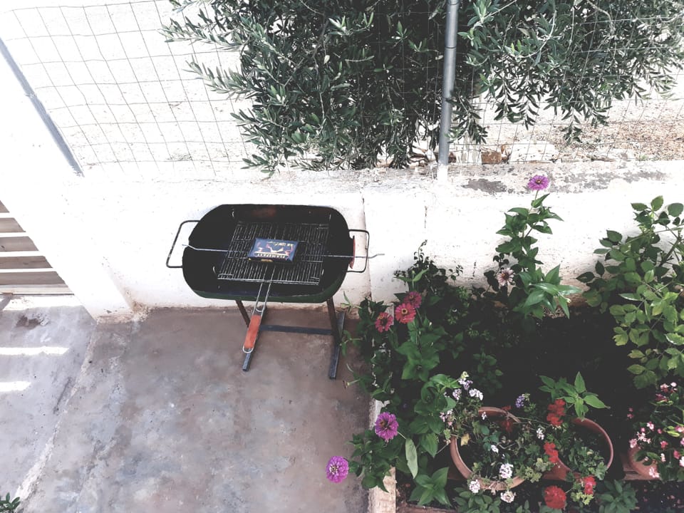 Cosy quiet house in Ksamil with spacious balcony. Vacation rental in Ksamil