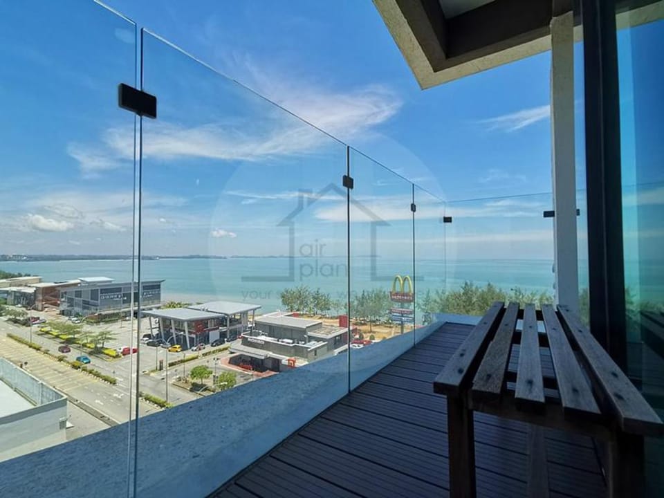 PD D'Wharf Residence Studio -Stunning 270° Seaview Apartment in Port Dickson