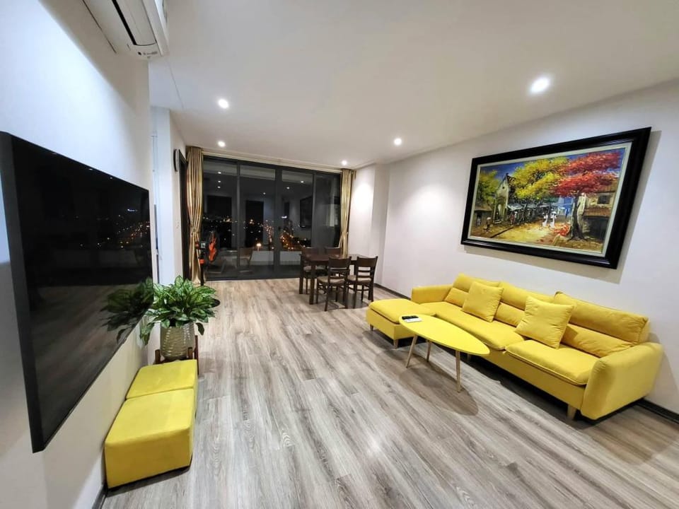 Modern 2BR Apartment in Long Bien -Near AEON Mall Apartment in Laos