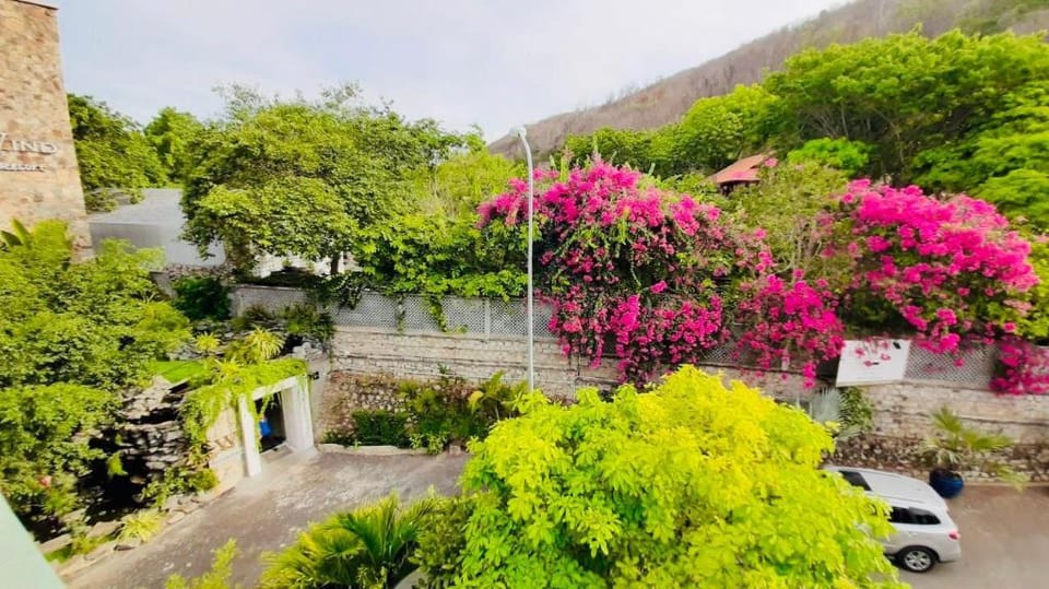 Biệt thự hồ bơi -phòng karaoke giá tốt Vũng Tàu  Villa in Vung Tau