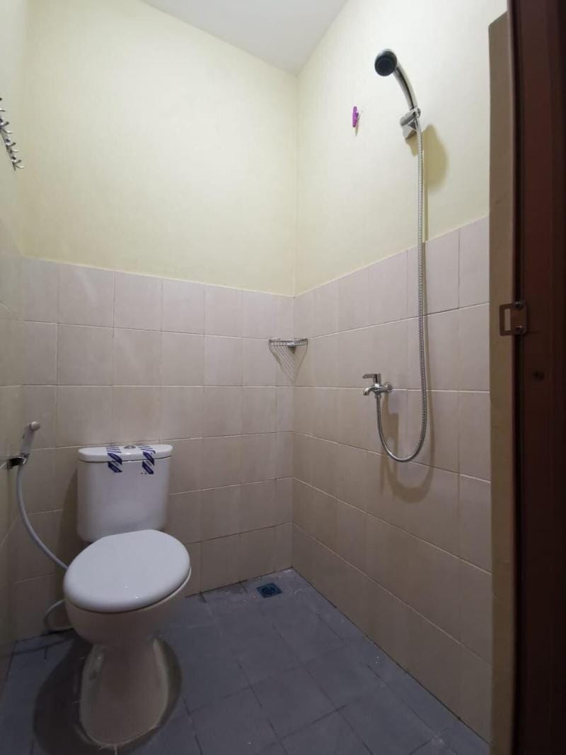Terima kost Putra atau Pasutri Cimanggis Depok  Vacation rental in South Jakarta City