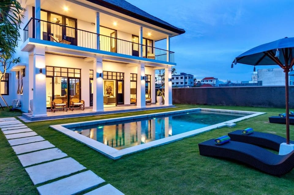 Villa Sakayana 4BR private villa with pool Villa in North Kuta