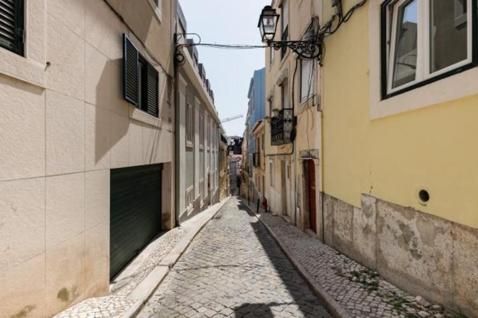 Spacious Duplex With Amazing Patio, by Timecooler Apartment in Lisbon