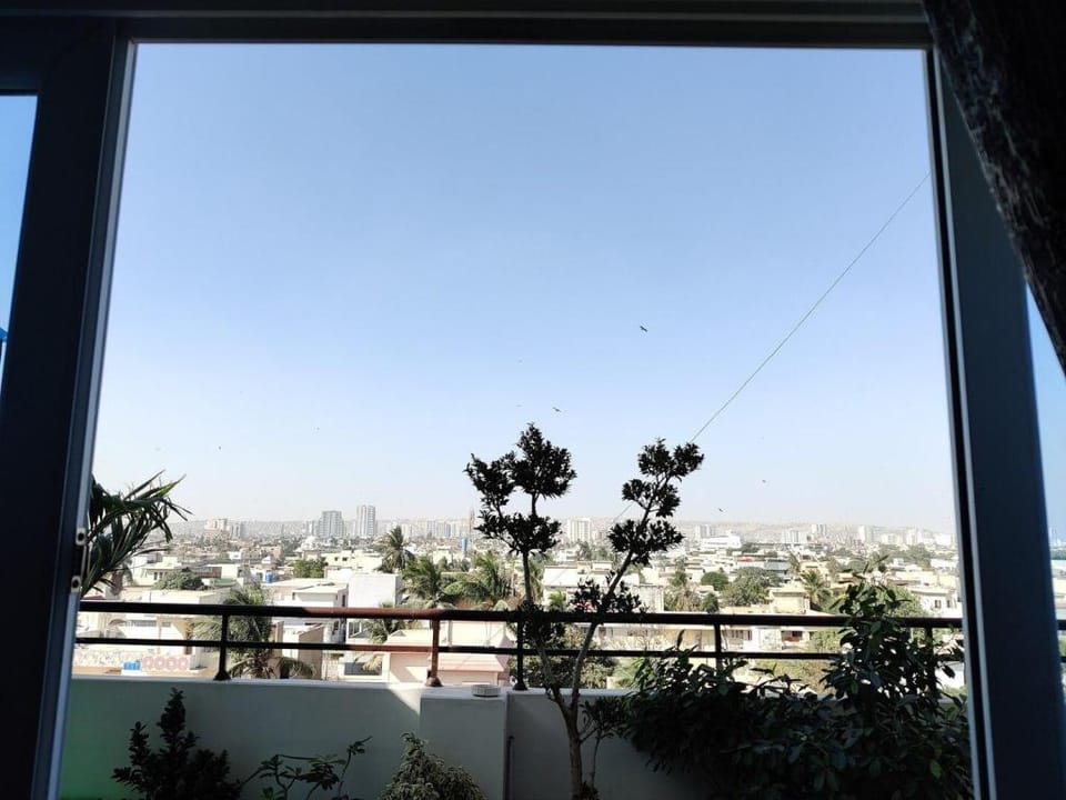 Zaha Home-Stylish & Luxury 2br Family place Apartment in Karachi