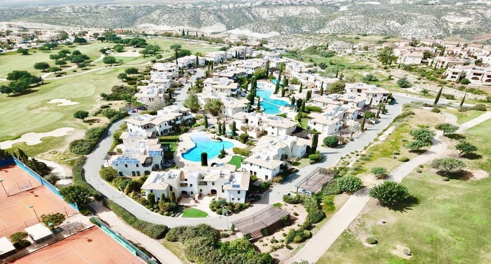 First floor apartment DD12 - close to communal pool, Helios Heights, Aphrodite Hills Resort Apartment in Kouklia