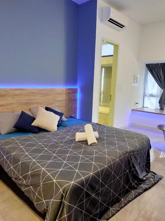 Perfect Honeymoon stay@ Melaka town Apartment in Malacca