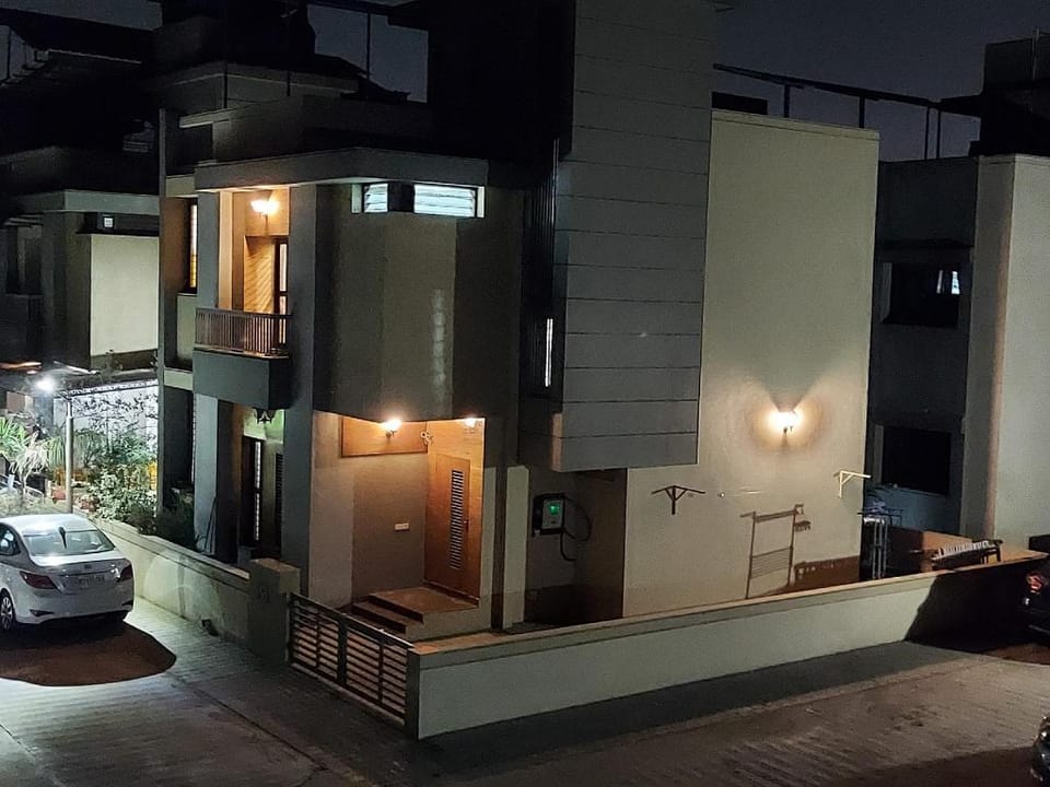 CA Vishal Thakkar home Villa in Vadodara