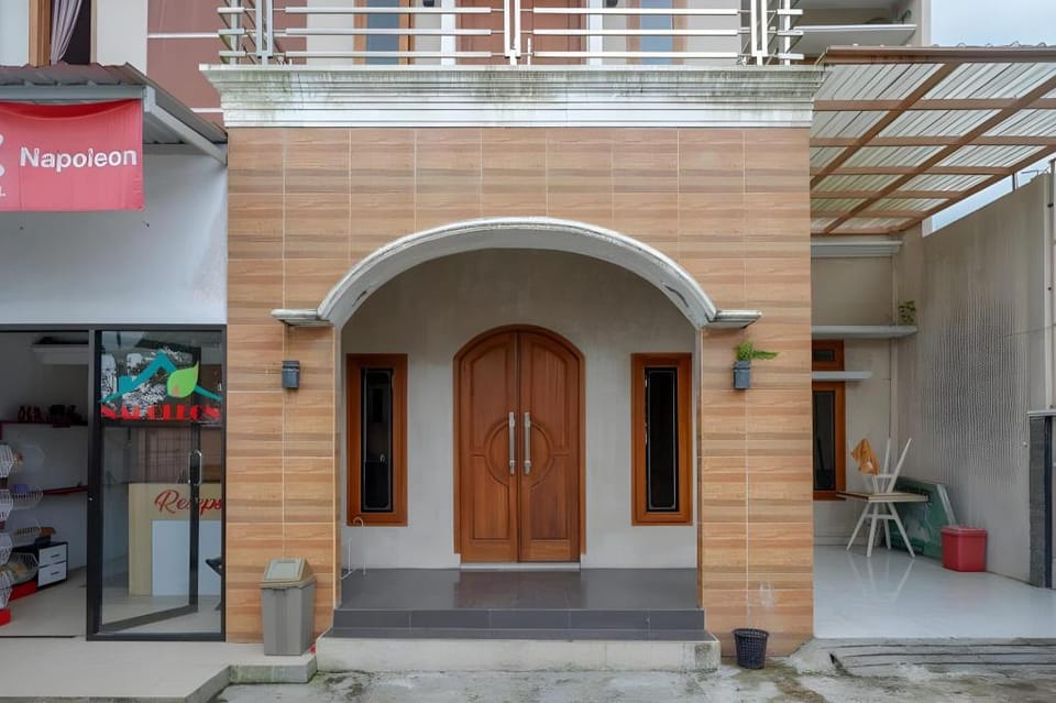 RedDoorz near Agrowisata Kebun Teh Dieng Hotel in Indonesia