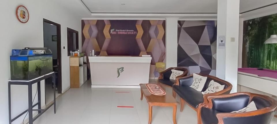 Hotel Sri Indrawati Puncak Mitra RedDoorz Hotel in Cisarua