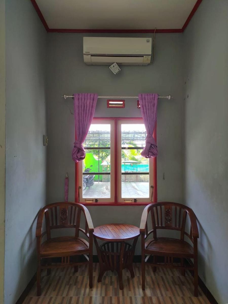 Adihan Homestay Mitra RedDoorz Hotel in Indonesia
