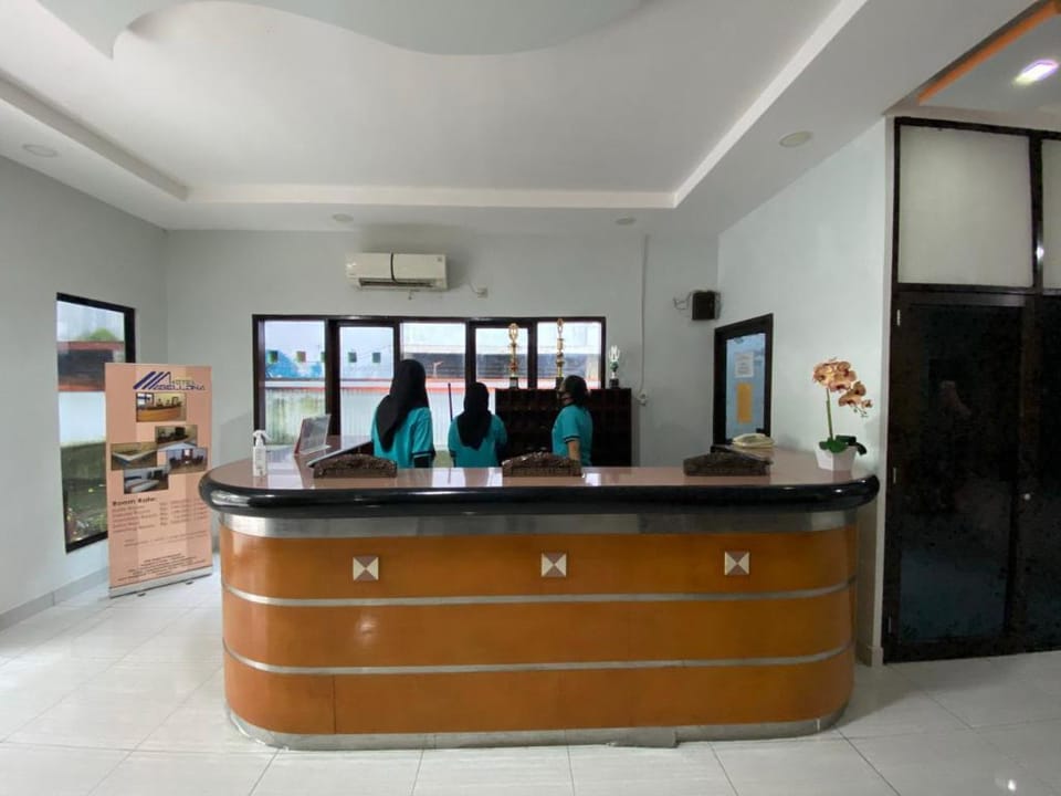 Hotel Magellona Makassar Mitra RedDoorz Hotel in Indonesia