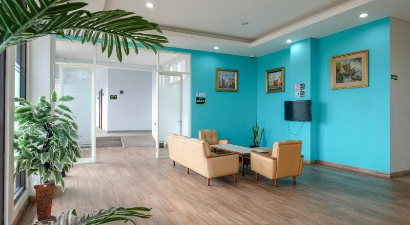 Sans Hotel Rajawali Surabaya by RedDoorz Hotel in Surabaya