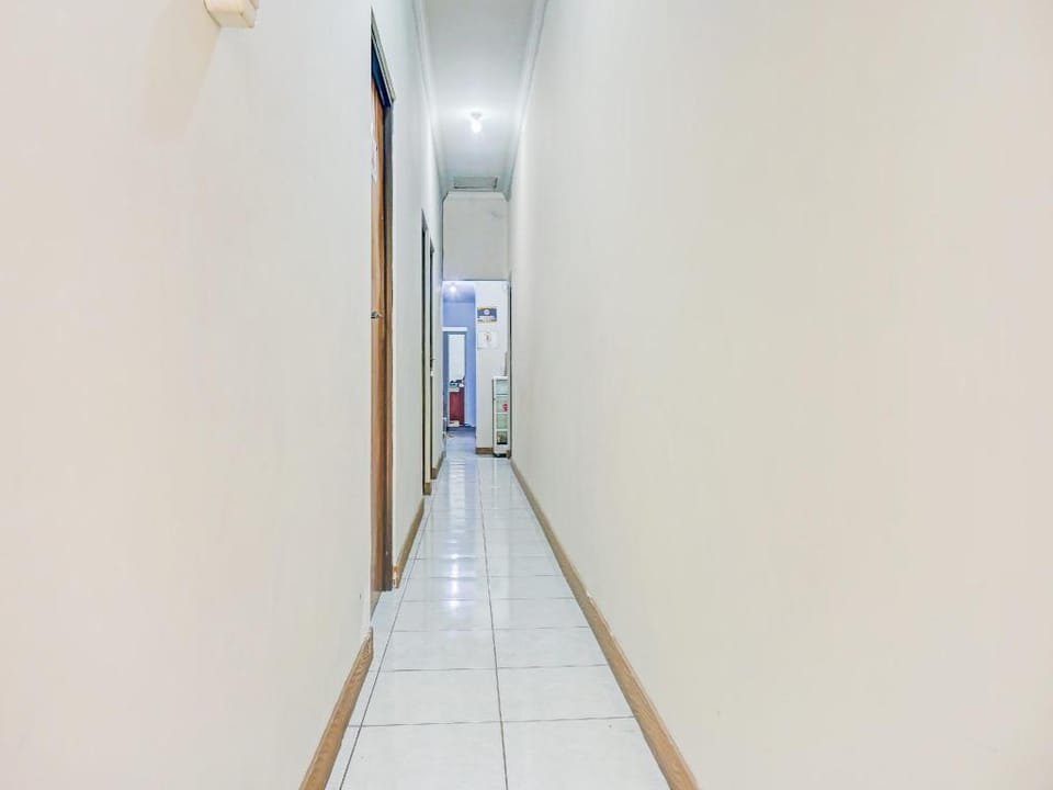 OYO 90359 Sbh Residence Hotel in Indonesia