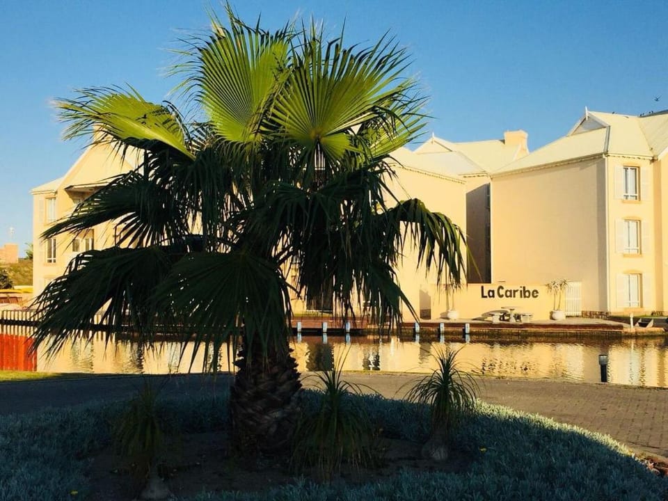 La Caribe 58, Waterfront View, Marina Martinique Apartment in Eastern Cape