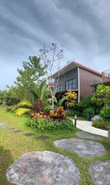 Baansuanklaikrung Bangkachao Vacation rental in Bangkok