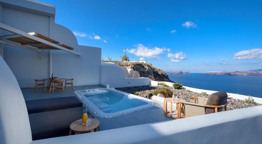 Avatar Suites Bed and Breakfast in Santorini