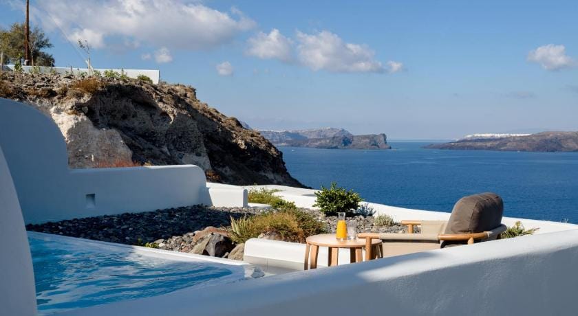 Avatar Suites Bed and Breakfast in Santorini