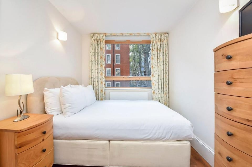 Premium serviced apartment in historic Bloomsbury Apartment in London Borough of Islington