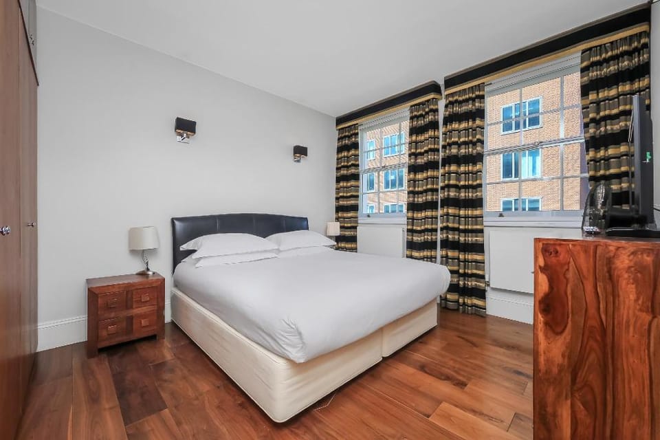 Spacious 3 bedroom apartment with terrace Apartment in London Borough of Islington