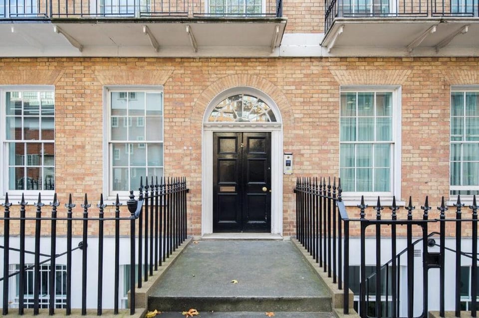 Majestic one bedroom apartment with balcony Apartment in London Borough of Islington