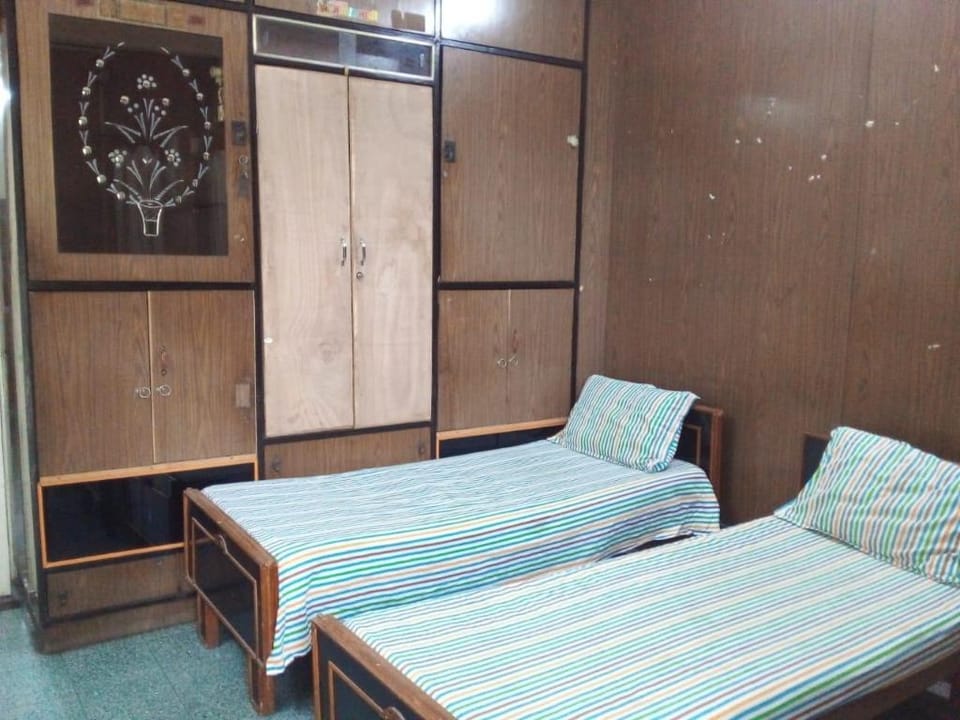 A1 Ladies Guest House Vacation rental in Kolkata