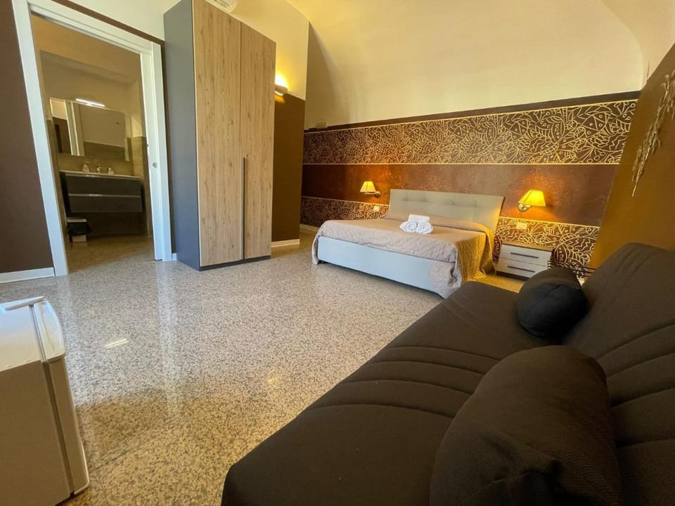 CconfortHotels Central Rooms Bed and Breakfast in Bari