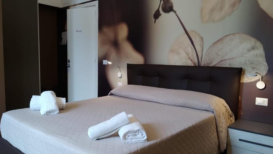 CconfortHotels Central Rooms Bed and Breakfast in Bari