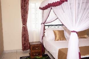 Cairo Palace Hotel Bed and Breakfast in Kenya